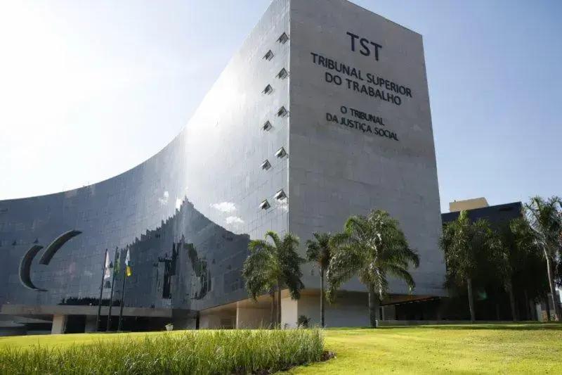 TST anula norma que limitava comissões em planos de saúde
